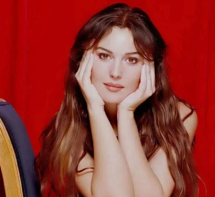 惊艳了时光的美人，记忆中永远的“西西里”女神！