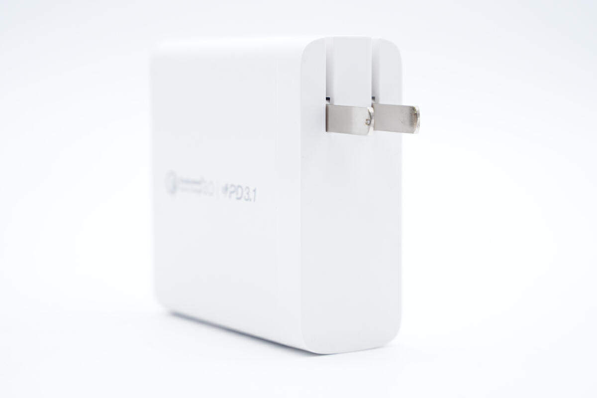 拆解报告:MOMAX摩米士140W 2C1A氮化镓充电器UM27