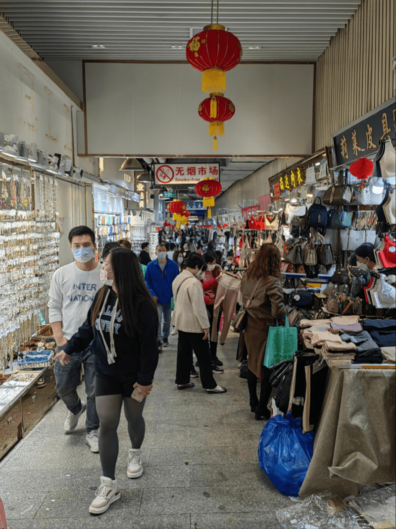 广州服装批发市场重现“烟火气”！有服装市场启动新春购物节