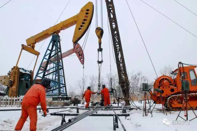 今天降雪持续!甘肃多地发布暴雪+道路结冰双预警!这些请注意!