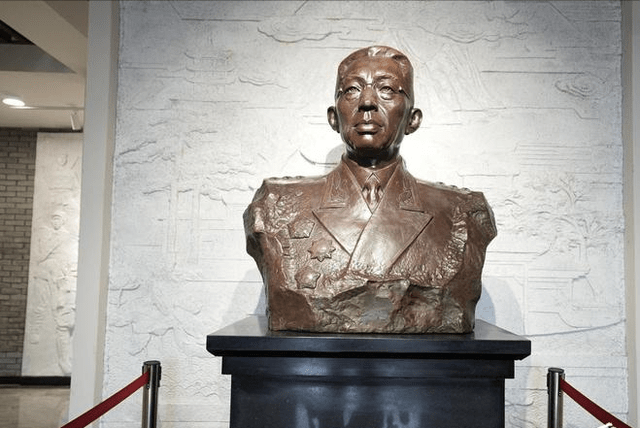 1958年，毛主席酒后对济南军区司令说：把你2年前藏的秘密说出来