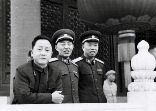 1958年，毛主席酒后对济南军区司令说：把你2年前藏的秘密说出来