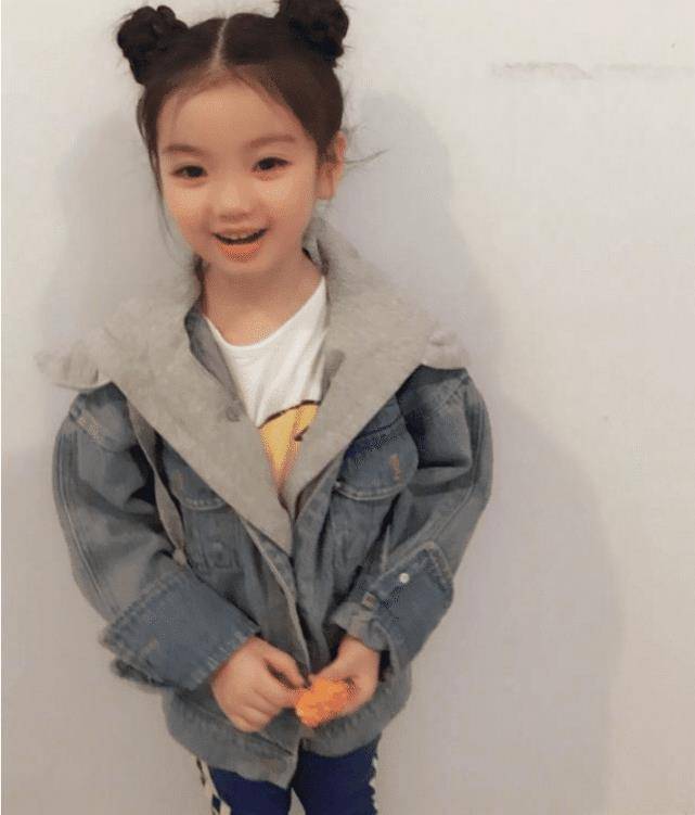 曾直言“为弟弟赚奶粉钱”的阿拉蕾，“变脸式”长大，打脸多少网友