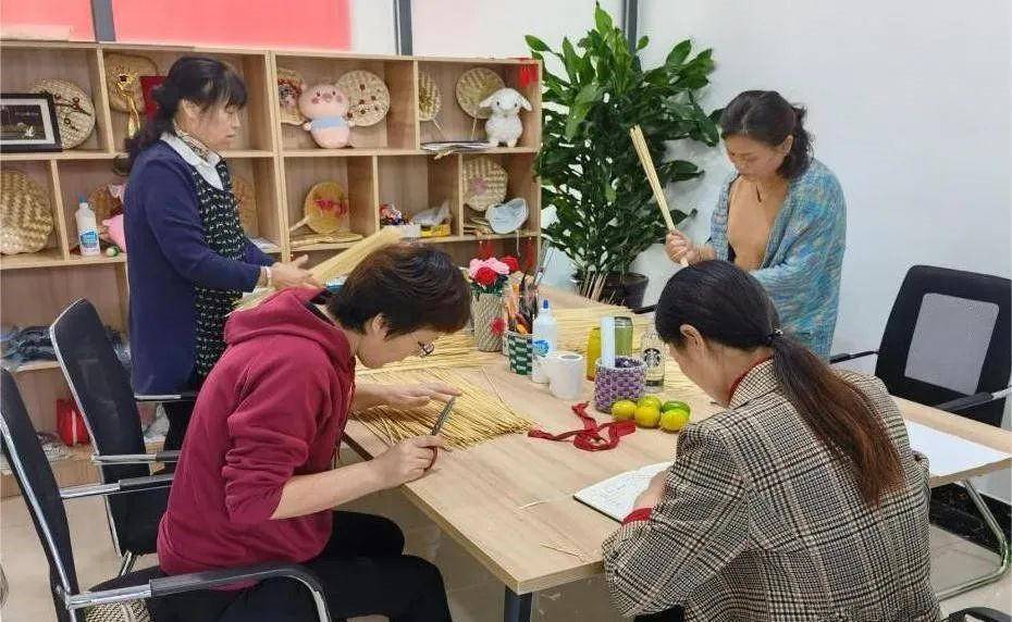 我家住在幸福里11：文汇街道蓝海社区：“编”出美好新生活