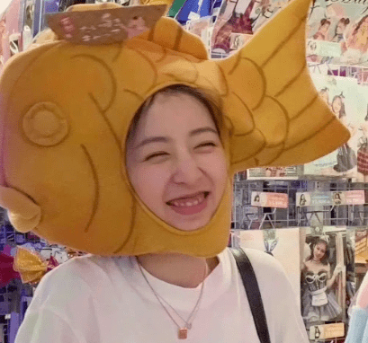 怎么一夜之间，刘亦菲头像刷屏半个朋友圈