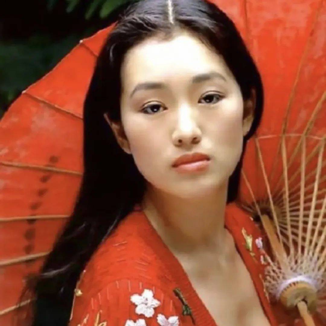 怎么一夜之间，刘亦菲头像刷屏半个朋友圈