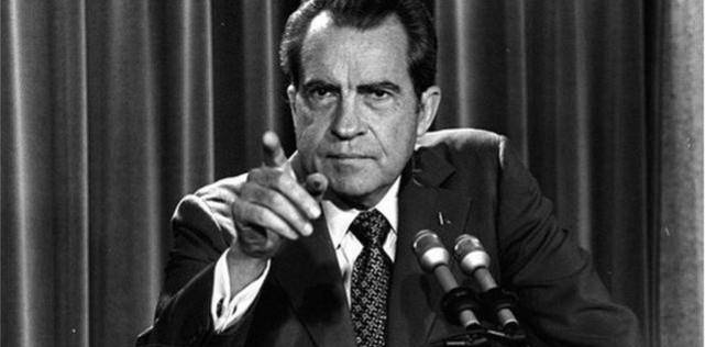 尼克松说：美国原子弹能毁灭地球十次，总理的回答让其钦佩