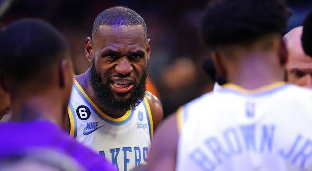 蔡老板赢回一场胜利，欧文却得不到他想要的，威少却尴尬不已，老詹的话