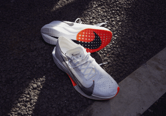 耐克竞速跑鞋推出全新一代：有哪些改变？