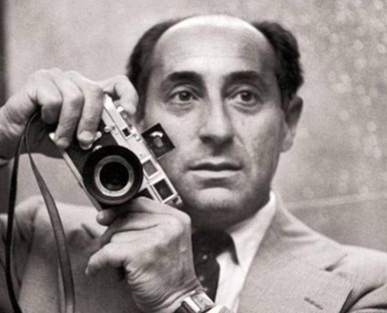 胜利之吻：他俩接吻的照片传遍世界，可二人却未再见！