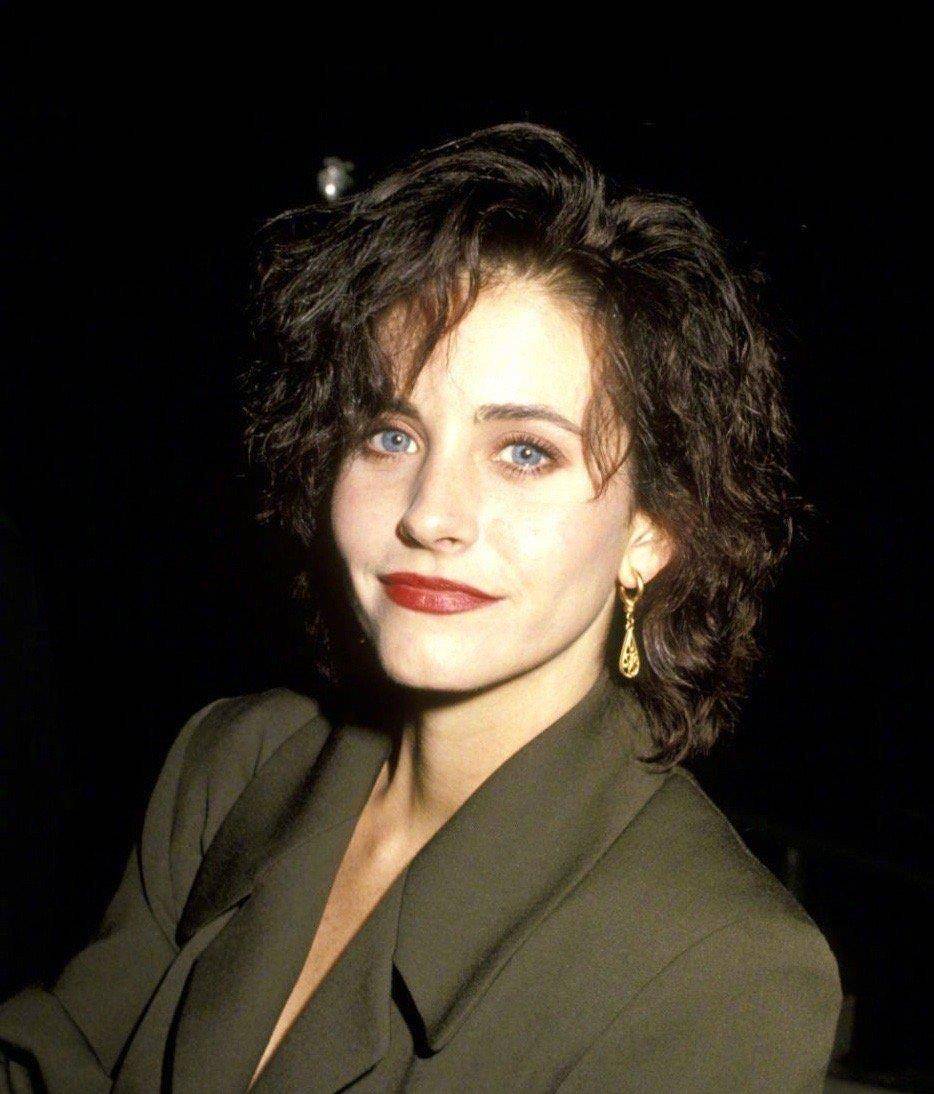 童年记忆，《老友记》Courteney造型，简直是女孩们的时尚指南