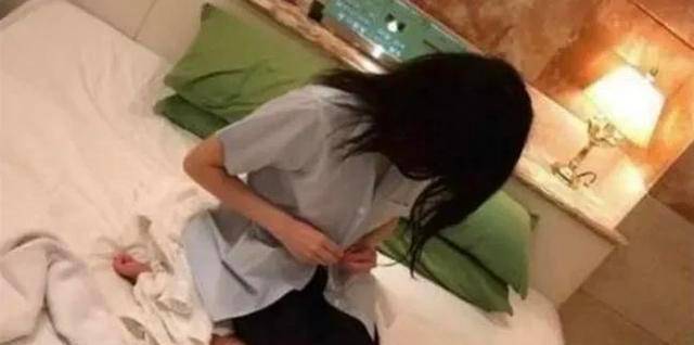 为什么酒店床上用品大多都是白色的,难道不怕滴上东西吗?