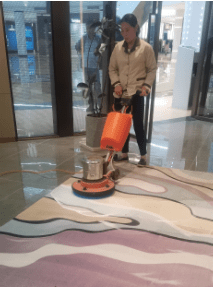 大面积地毯怎么清洗的？广州海珠区洗地毯公司，地毯清洁消毒