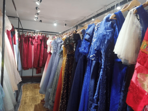 广元线上租衣服/服装/礼服/演出服/表演服装租赁平台—殿堂租衣