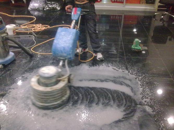 石材旧了返碱氧化如何自行翻新