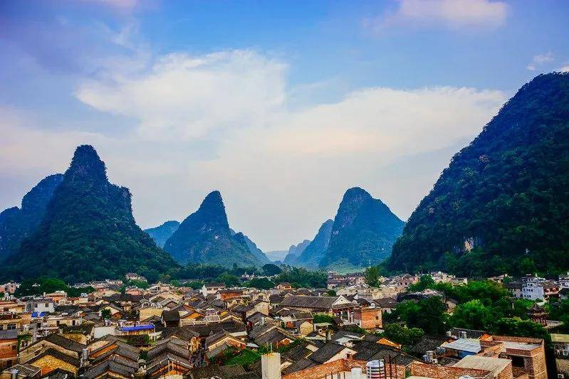 【浪漫黄姚】 诗意黄姚古镇、鬼斧神功玉石林、姚江竹筏漂流、东谭岭云海日出