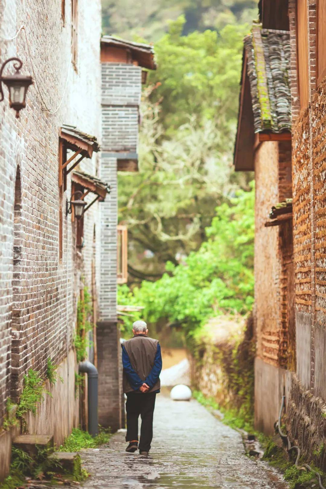 【浪漫黄姚】 诗意黄姚古镇、鬼斧神功玉石林、姚江竹筏漂流、东谭岭云海日出