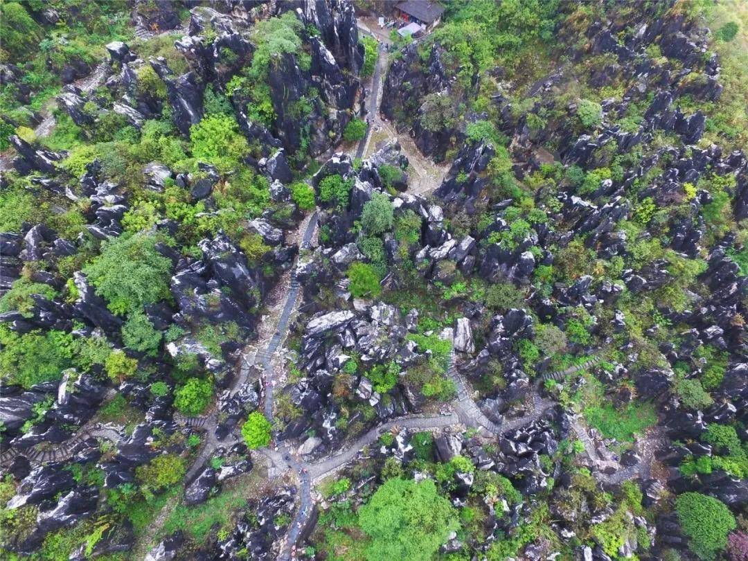 【浪漫黄姚】 诗意黄姚古镇、鬼斧神功玉石林、姚江竹筏漂流、东谭岭云海日出