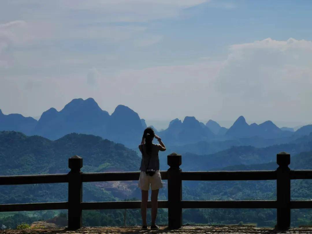 【浪漫黄姚】 诗意黄姚古镇、鬼斧神功玉石林、姚江竹筏漂流、东谭岭云海日出