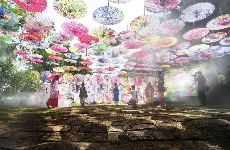 【浪漫黄姚】 诗意黄姚古镇、鬼斧神功玉石林、姚江竹筏漂流、东谭岭云海日出