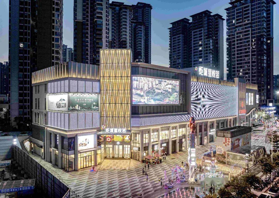 广西首个全景巨幕LED外立面的商业综合体——南宁炬城星悦荟