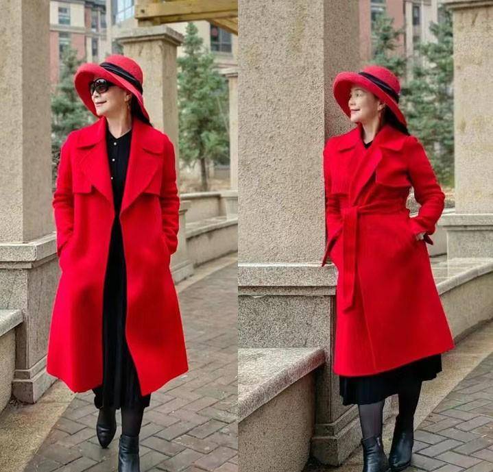 50岁的女人，冬季外套建议穿长大衣！配白裤子、裙子端庄优雅