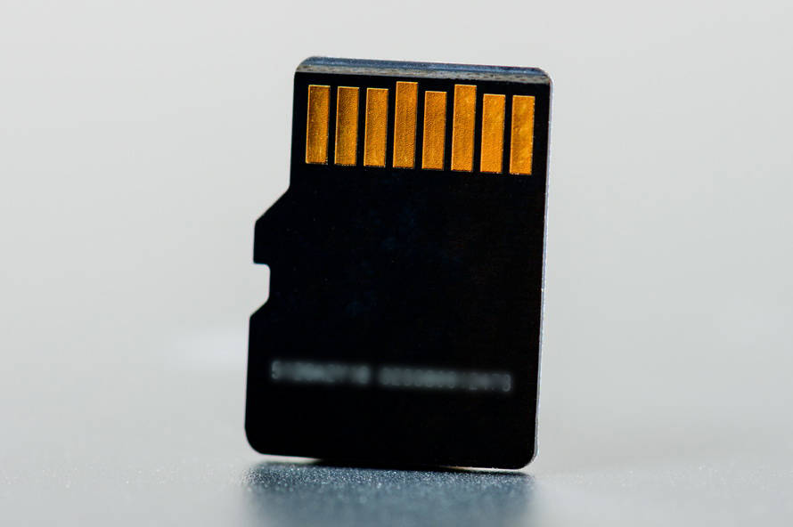 致态PRO高速专业存储卡评测：“新选手”杀入microSD卡市场