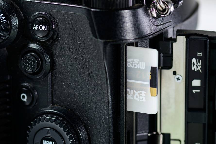 致态PRO高速专业存储卡评测：“新选手”杀入microSD卡市场