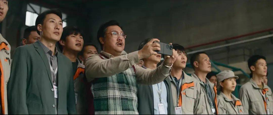 沈腾贾玲雷佳音，2024春节档真可“笑”！