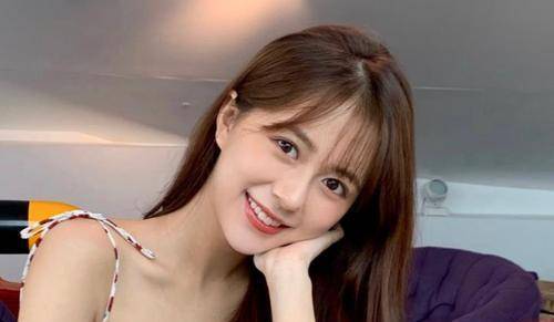 女演员爬墙用替身，拿高收入却工作轻松，鞠婧祎袁冰妍躺工具