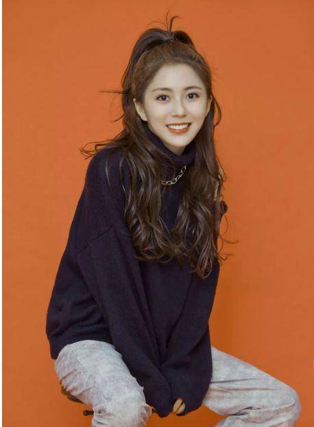 女演员爬墙用替身，拿高收入却工作轻松，鞠婧祎袁冰妍躺工具