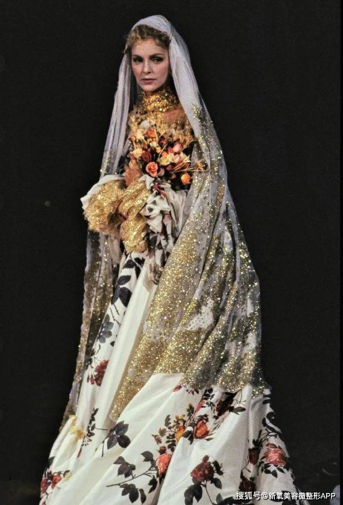 内娱有自己的卡戴珊？原本美得流光溢彩偏要油头湿发贴头皮