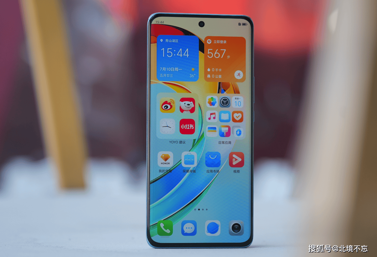 上市八个月依然热销，5800mAh+1.5K+1亿影像，12G+256G降至1390元