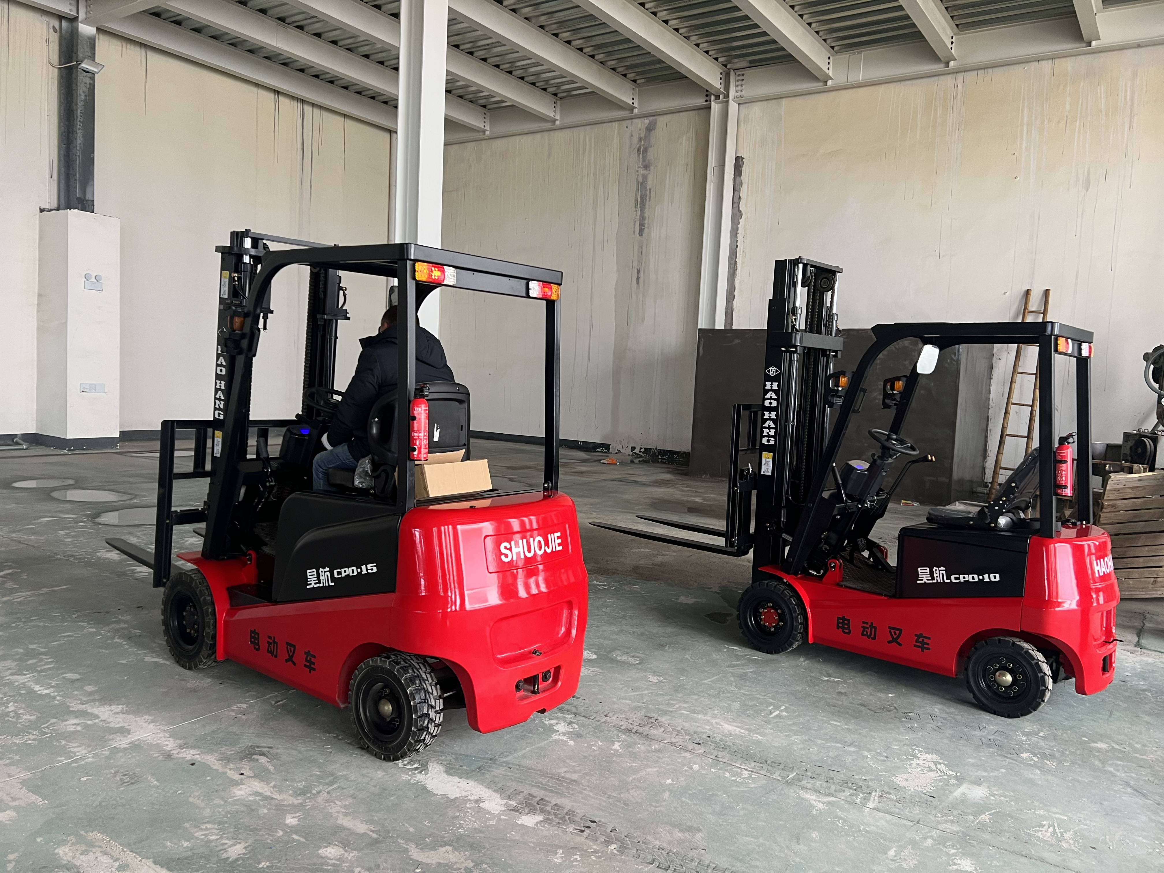 1吨新能源电动叉车价格图片（昊航小型电动叉车）