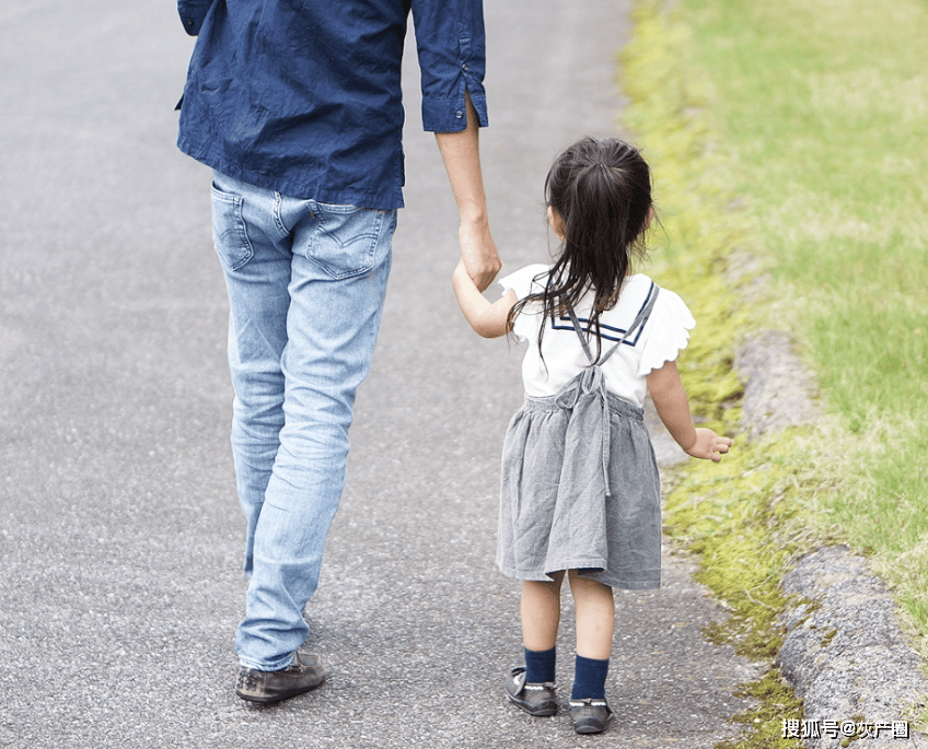 把10岁女儿调教成私人X奴？真是比变态还变态