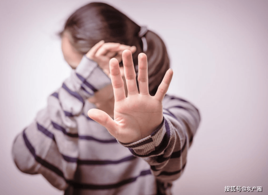 把10岁女儿调教成私人X奴？真是比变态还变态