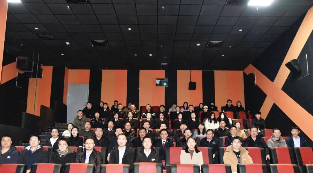 阜平县检察院组织《第二十条》观影活动