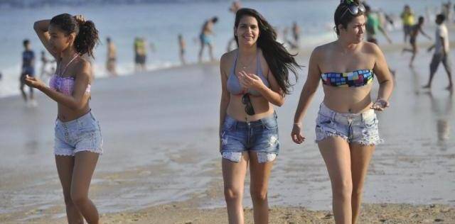 泳装比基尼的背后，居然隐藏着美国这一大罪行！