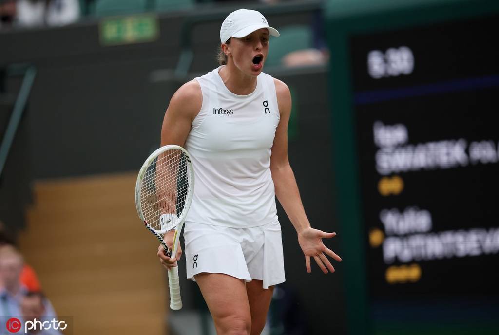 温网-斯维亚泰克1-2遭逆转连胜终结 斯维托丽娜2-0贾贝乌尔