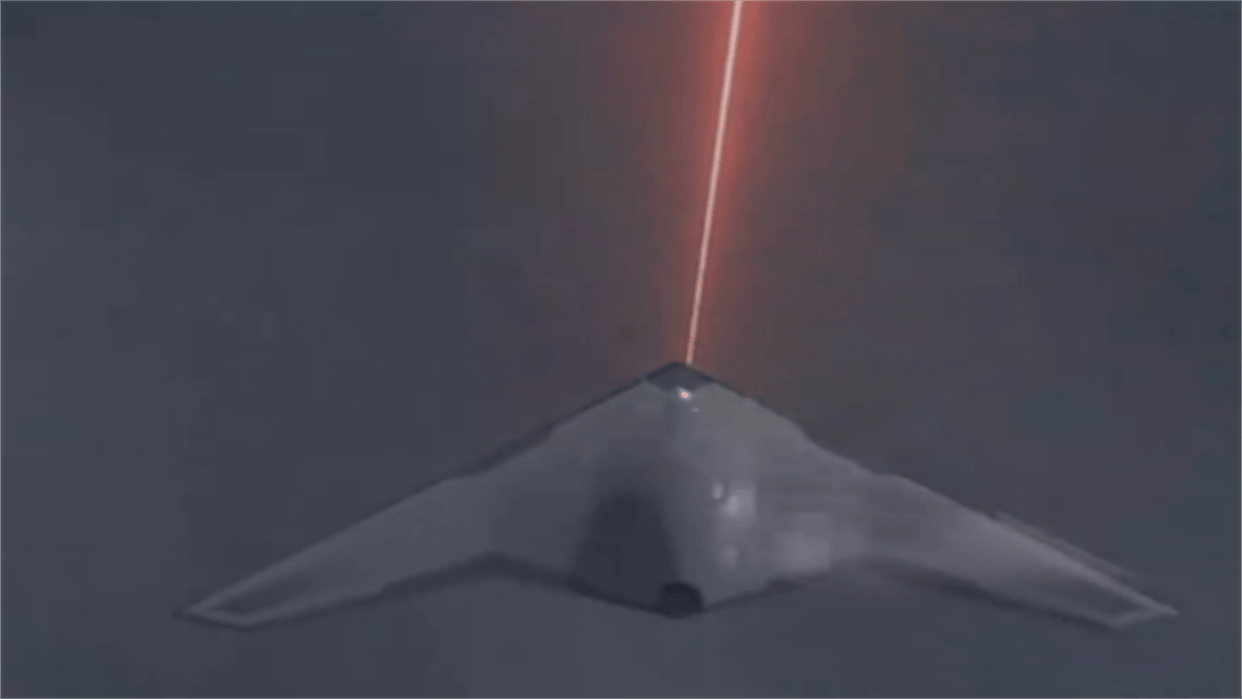 向全世界宣布，中国有了下一代战机！化身高空猎手，全域单向透明