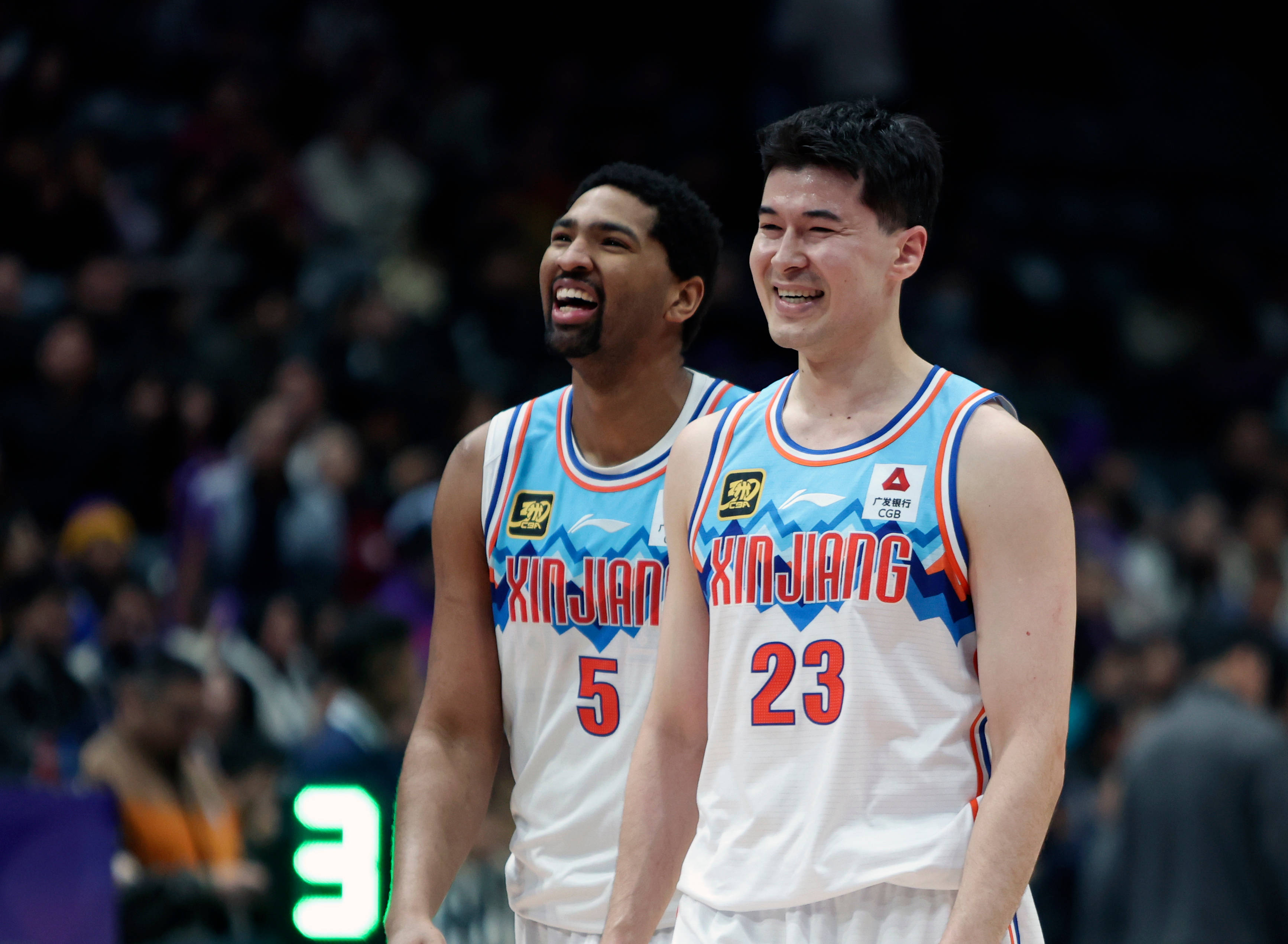 俱乐部杯-阿不都16+10+5 新疆擒浙江晋级四强