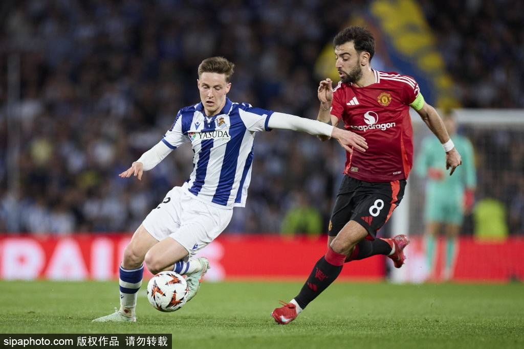 欧联-齐尔克泽破门B费送点 曼联客场1-1战平皇家社会