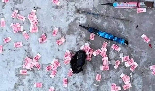 大桥下发现大量百元大钞，知情人：是真钞，最少有10万