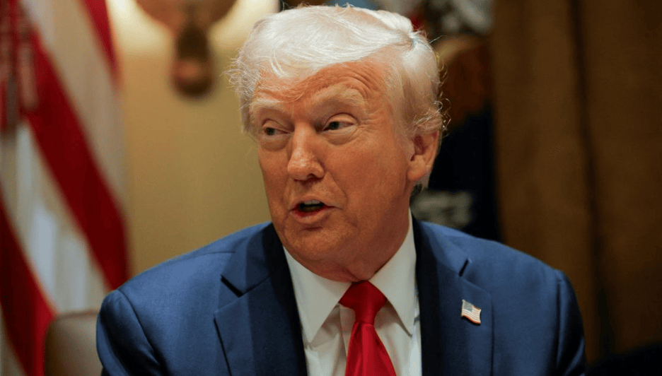 加606%的关税！特朗普对中国下狠手，“最大输家”浮出水面，果然不简单