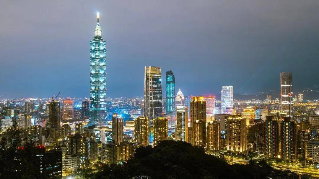 特朗普对台岛改称呼后，赖清德提“脱中入北”，统一进入快车道？