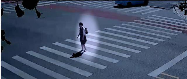 她为境外疯狂窃密，携带海量内部文件叛逃前，被国家安全机关控制！