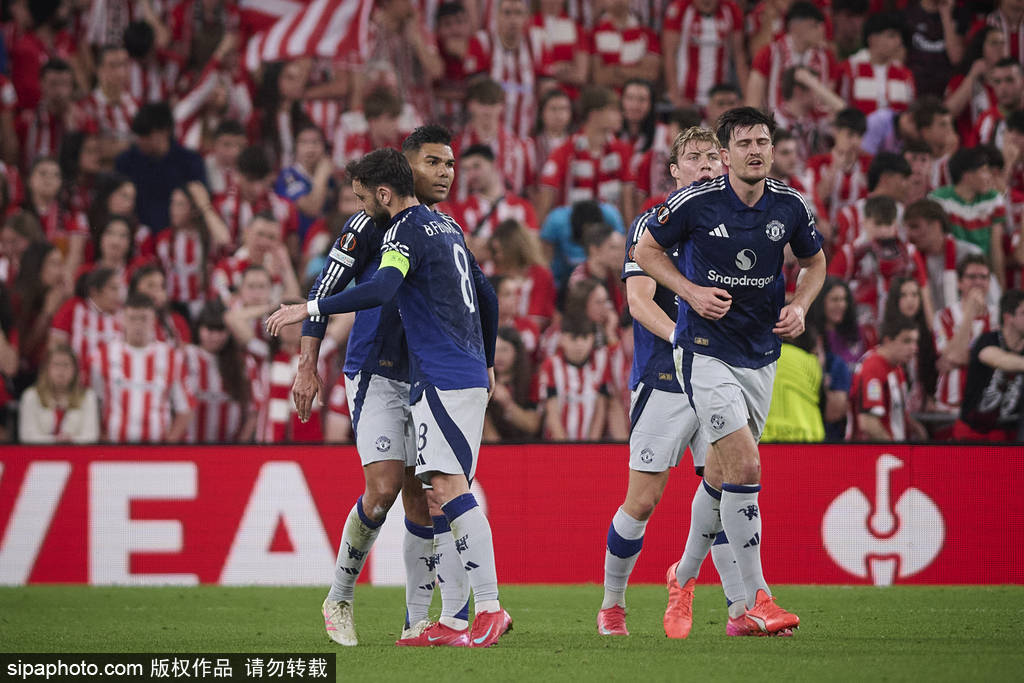 欧联-B费双响卡塞米罗破门 曼联3-0十人毕巴占先机