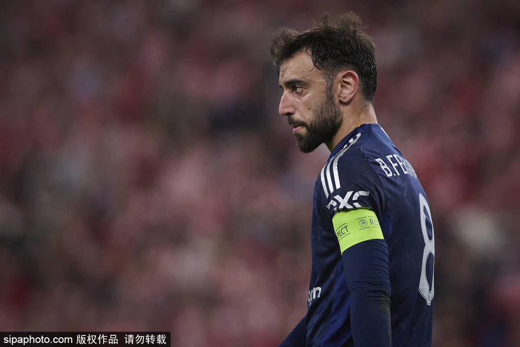 欧联-B费双响卡塞米罗破门 曼联3-0十人毕巴占先机