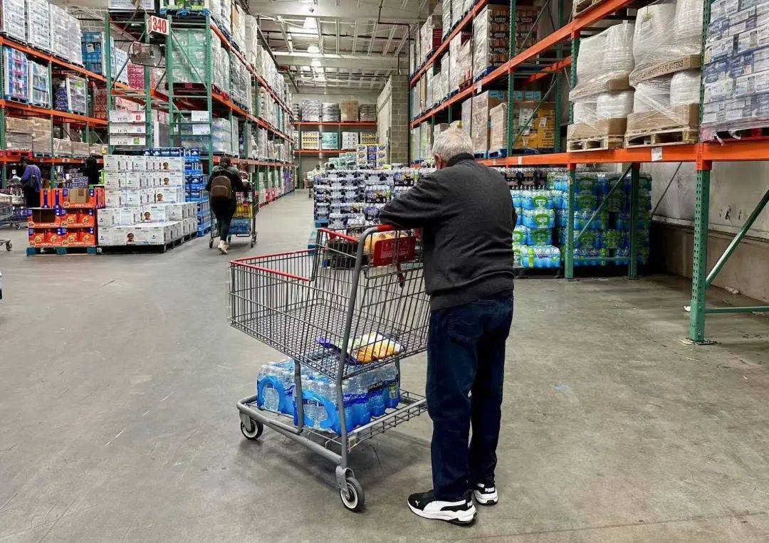 美月征174亿关税暴利，买单的竟是自己人