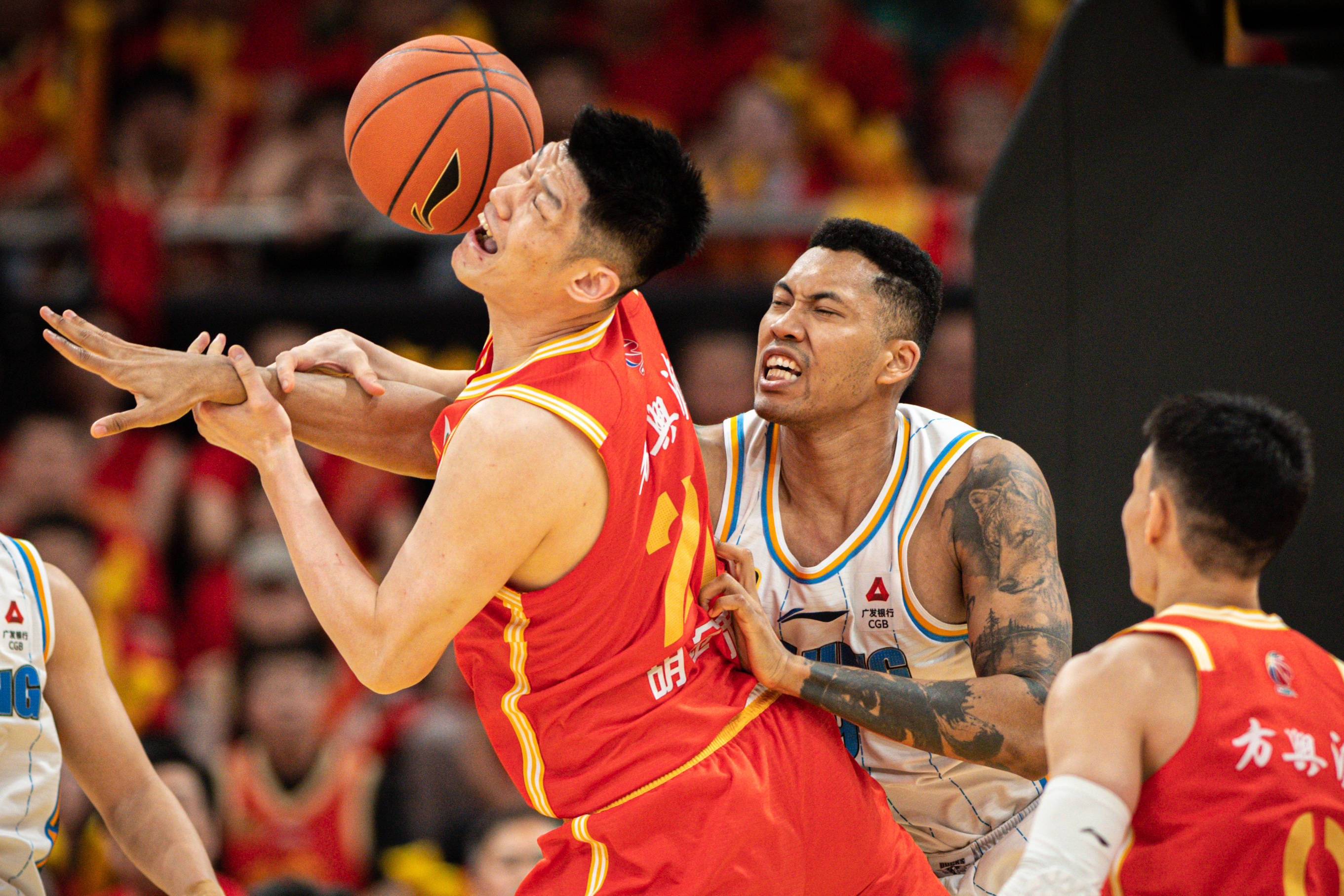 总决赛-孙铭徽28分周琦13+10 广厦胜北京总分1-1